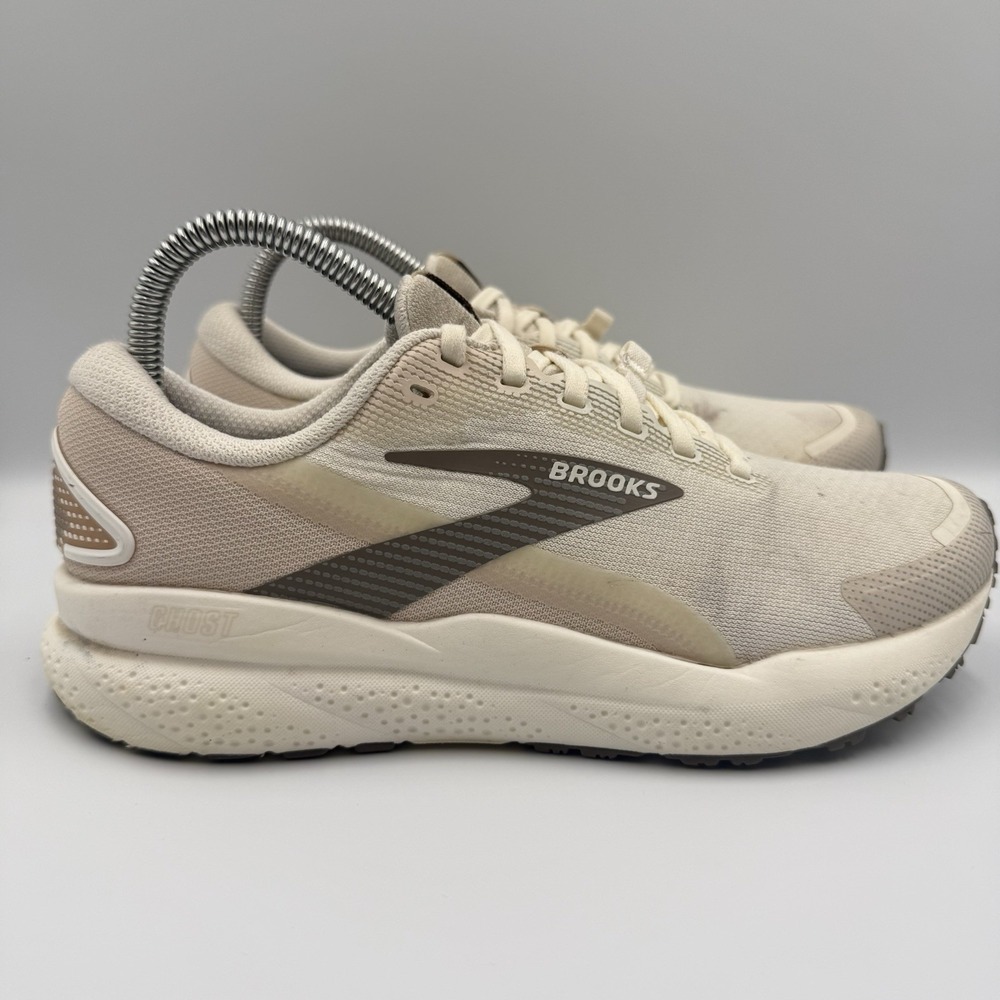 Brooks Neutral Beige and Cream Running Shoes